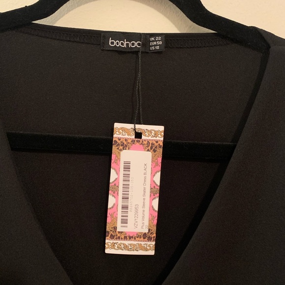 Boohoo NWT Plus Volume Skater Dress sz US 18 - Picture 5 of 8